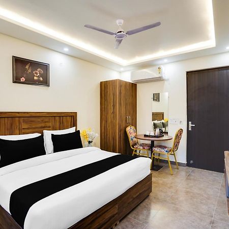 Super Townhouse The Royal Casa Hotel Ghaziabad Ngoại thất bức ảnh