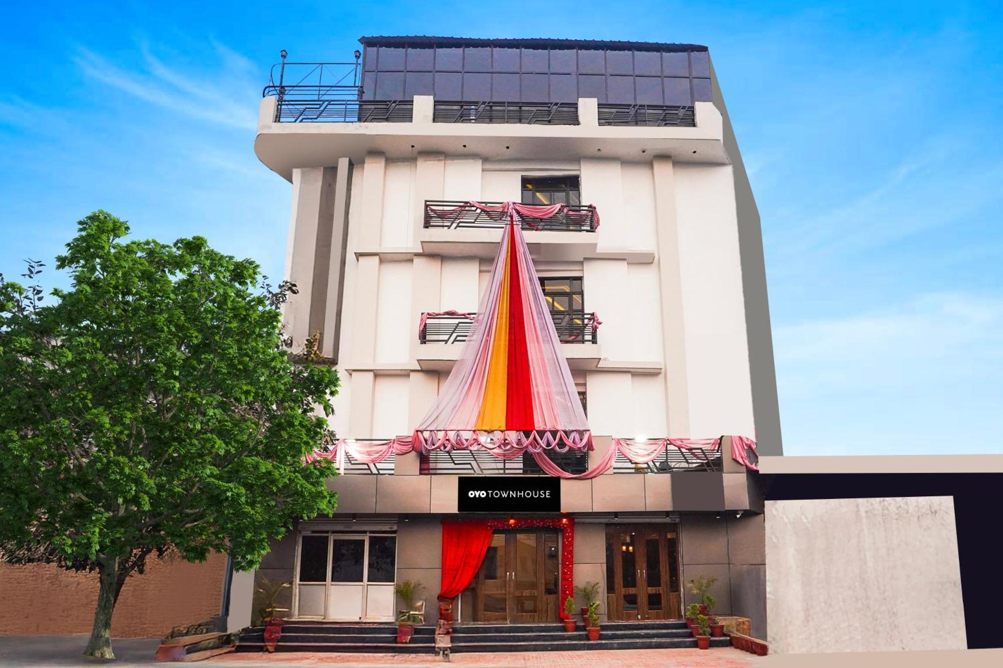 Super Townhouse The Royal Casa Hotel Ghaziabad Ngoại thất bức ảnh