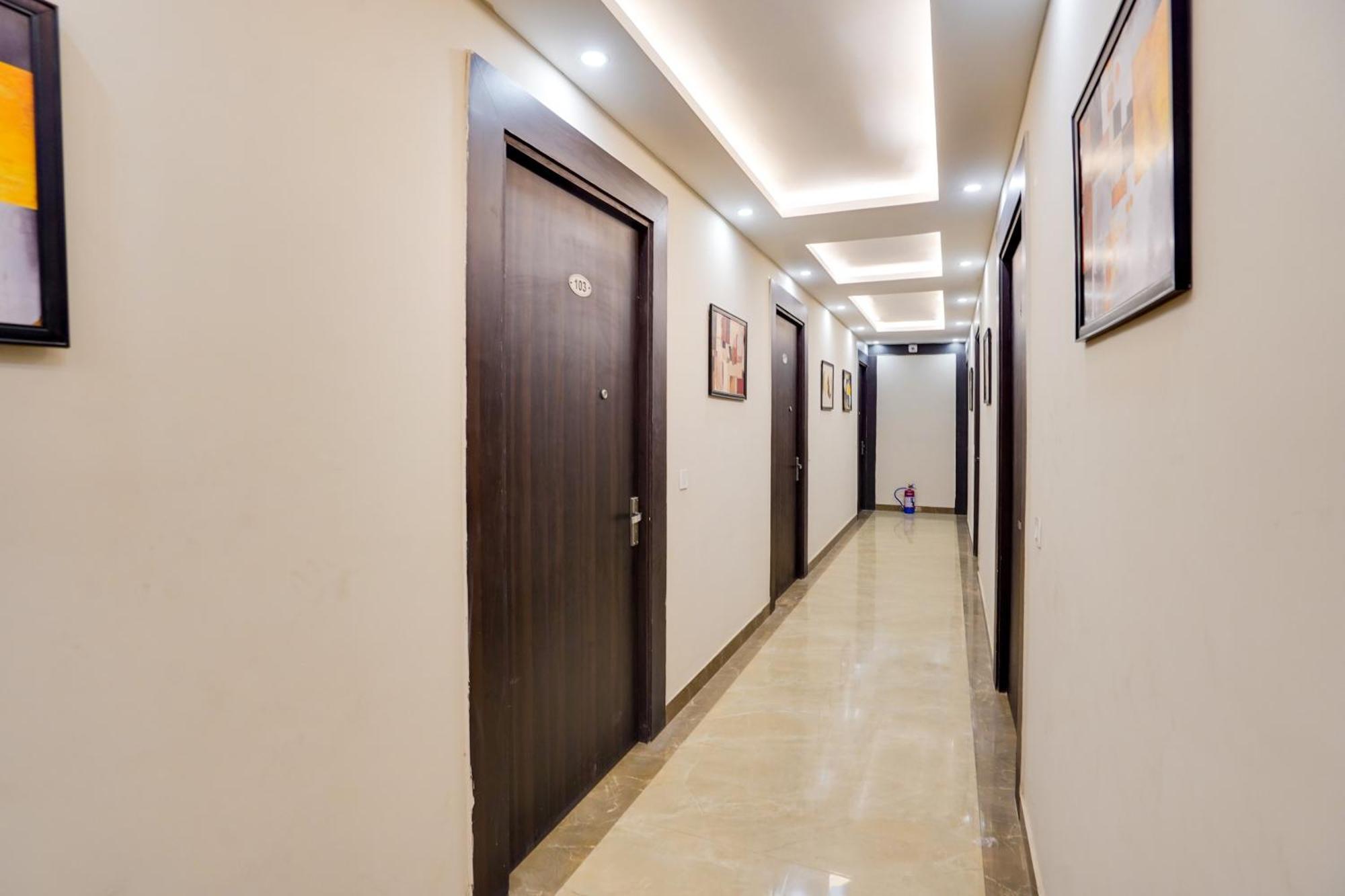 Super Townhouse The Royal Casa Hotel Ghaziabad Ngoại thất bức ảnh