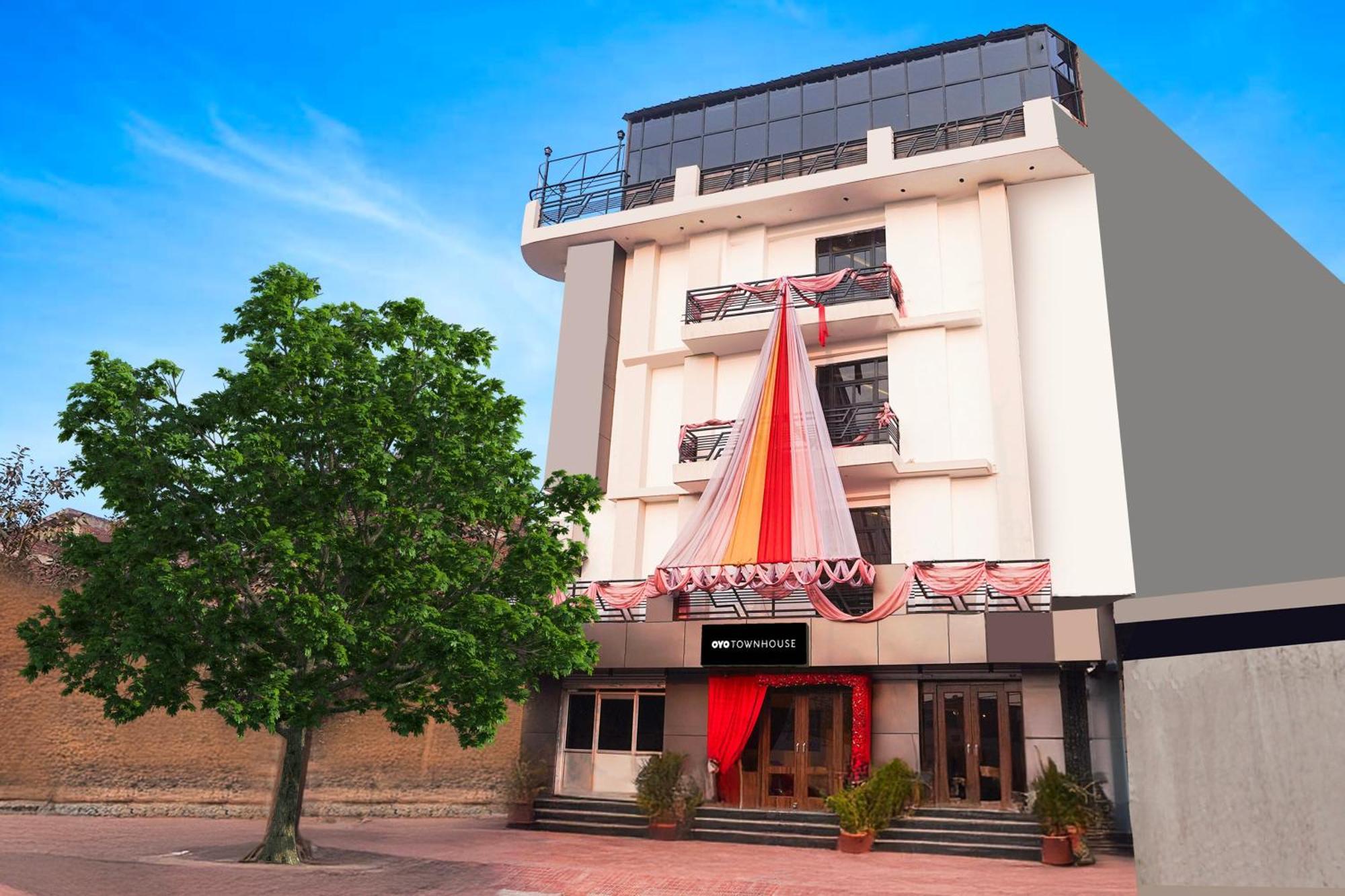 Super Townhouse The Royal Casa Hotel Ghaziabad Ngoại thất bức ảnh