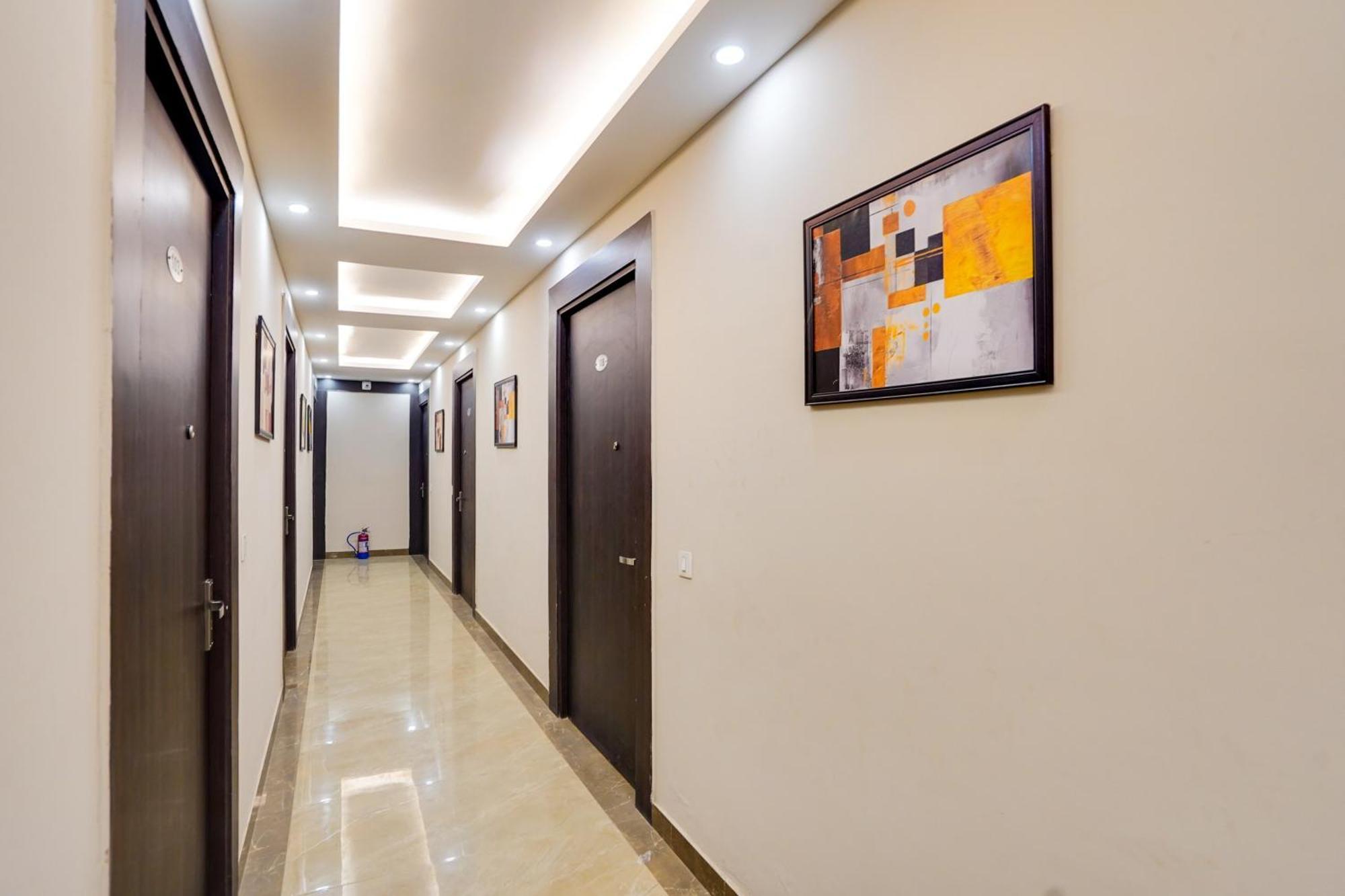 Super Townhouse The Royal Casa Hotel Ghaziabad Ngoại thất bức ảnh